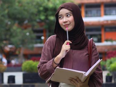 Apakah Tidak Mau Kuliah Bisa Jadi Pilihan yang Tepat untuk Masa Depan?