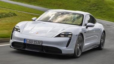 Peran Navigasi Satelit dalam Antarmuka Digital Porsche